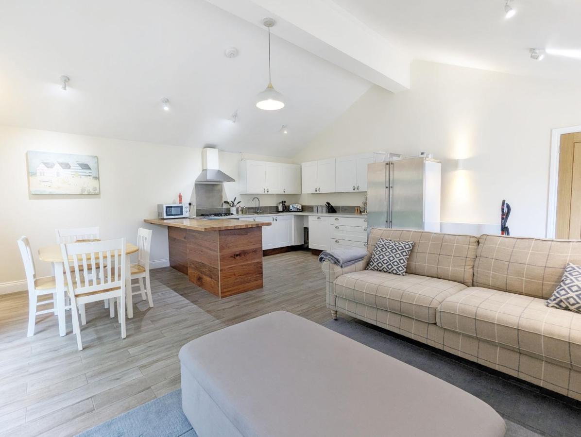 Millside, Bosham Villa Buitenkant foto